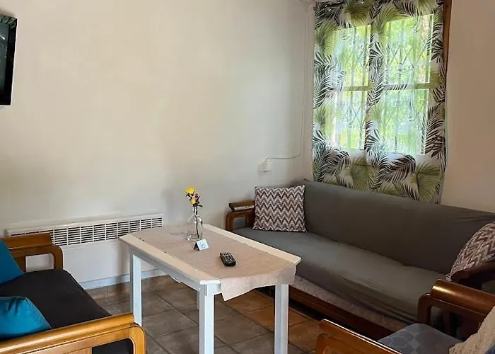 Zephyr Holiday home *